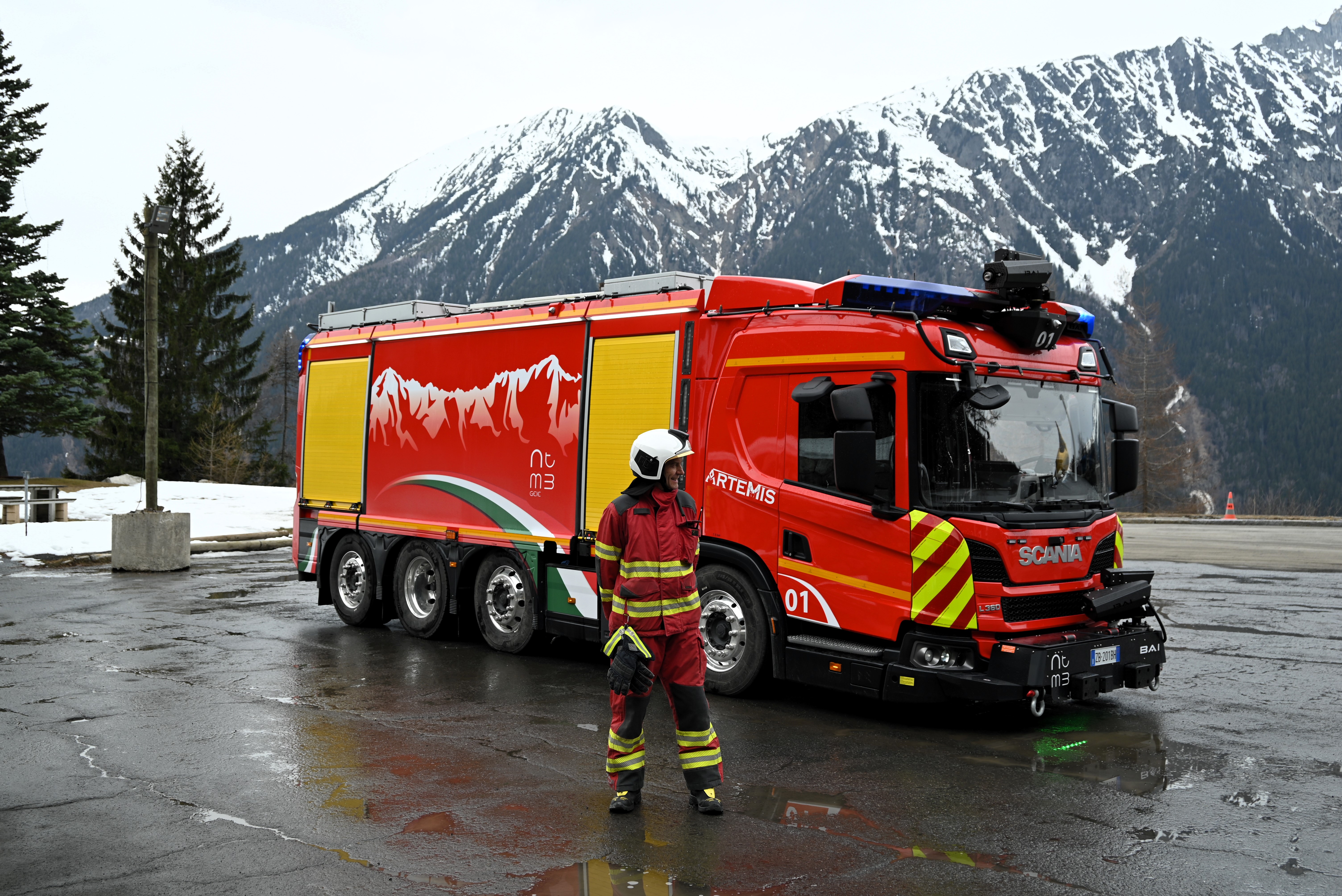 Read more about the article Scania, BAI i tunel Mont Blanc: współpraca na rzecz bezpieczeństwa w jednym z najbardziej ekstremalnych miejsc w Europie