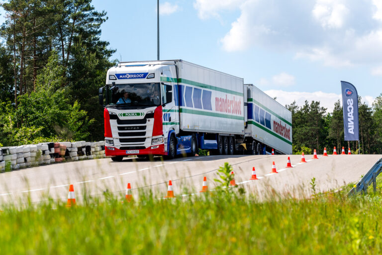 Read more about the article Stanowiska PISiL w sprawie wdrożenia Europejskiego Systemu Modułowego EMS w Polsce