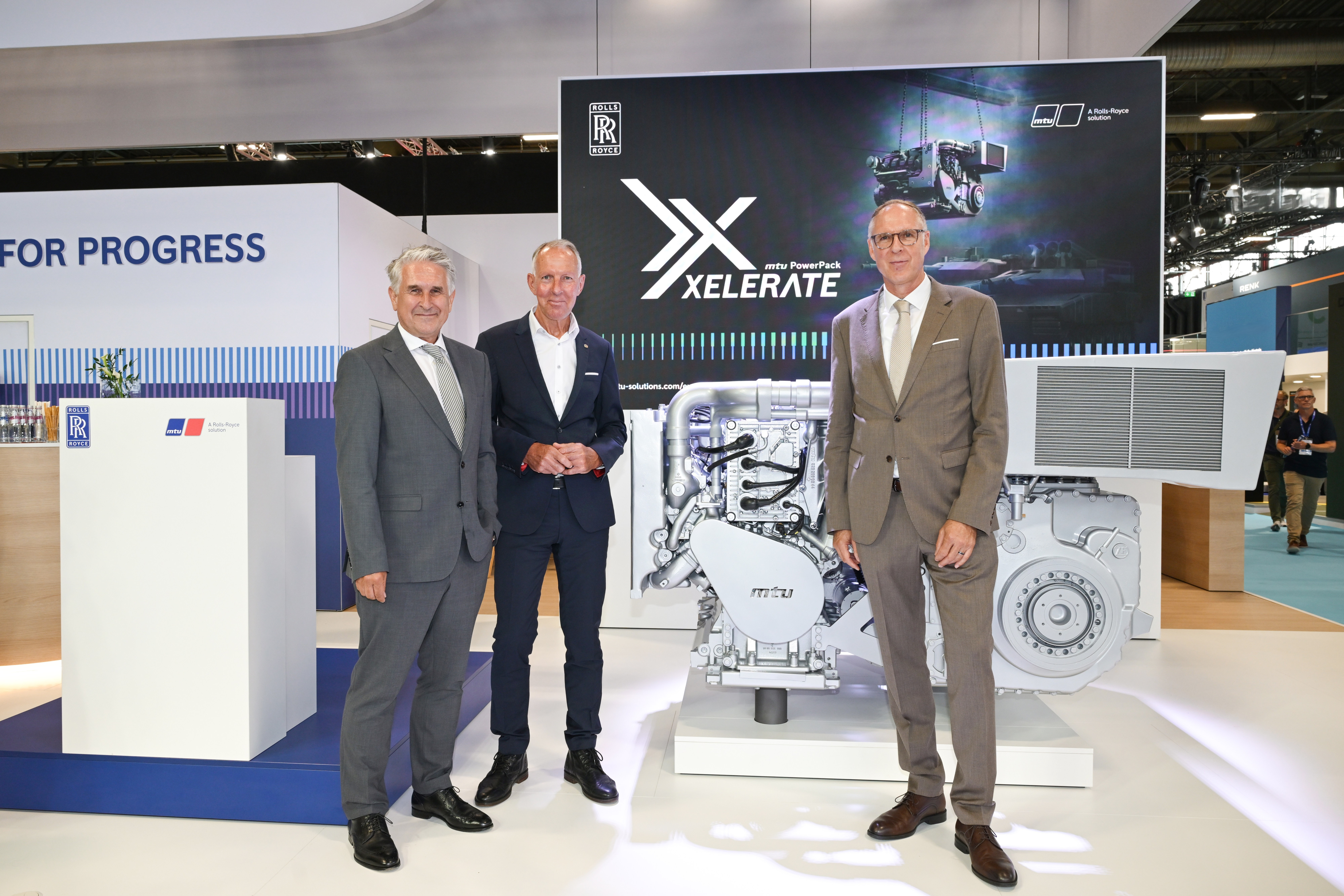Read more about the article Eurosatory 2026: Rolls-Royce rozwija serię MTU 199, tworząc platformę układu napędowego dla europejskich sił lądowych i prezentuje nowy hybrydowy układ napędowy