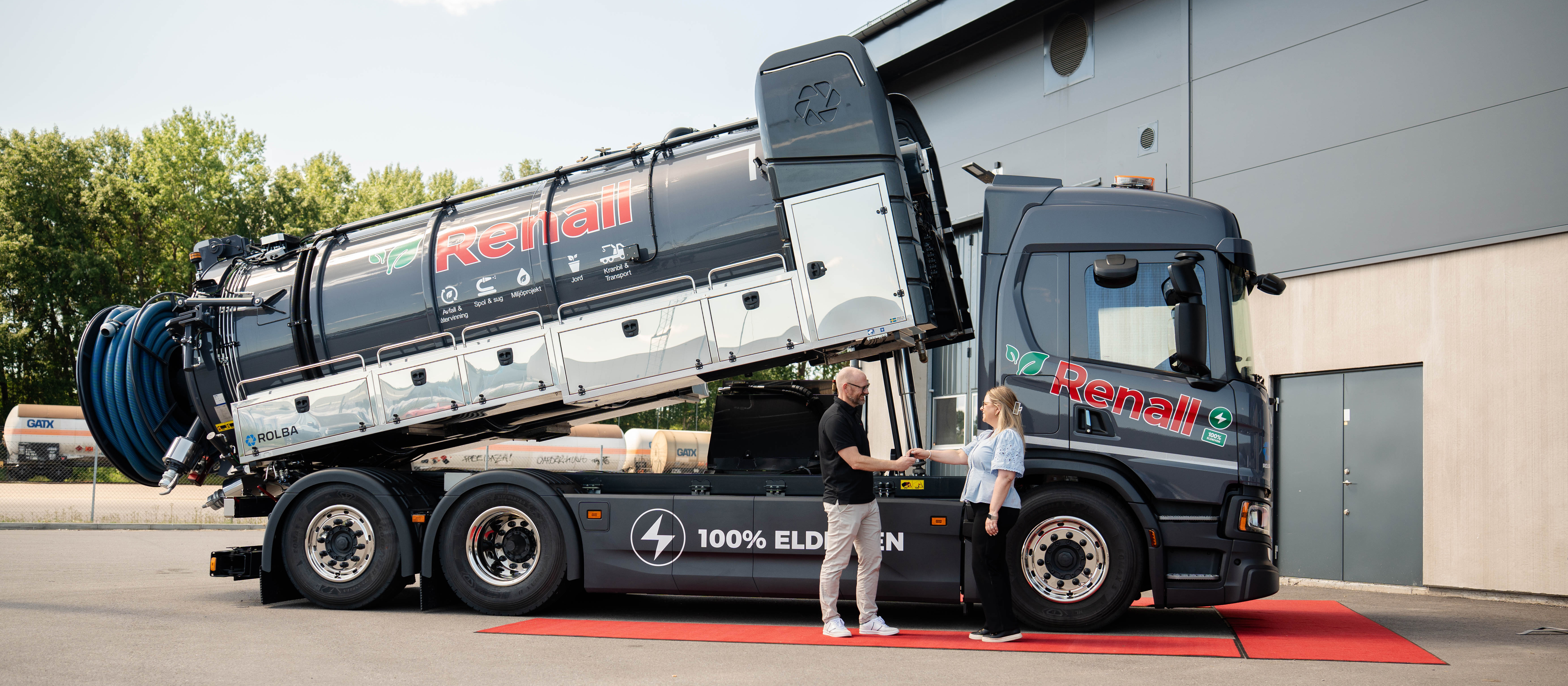 Read more about the article Światowa premiera w Norrköping: Renall pierwszy, gdy Scania industrializuje ładowanie megawatowe