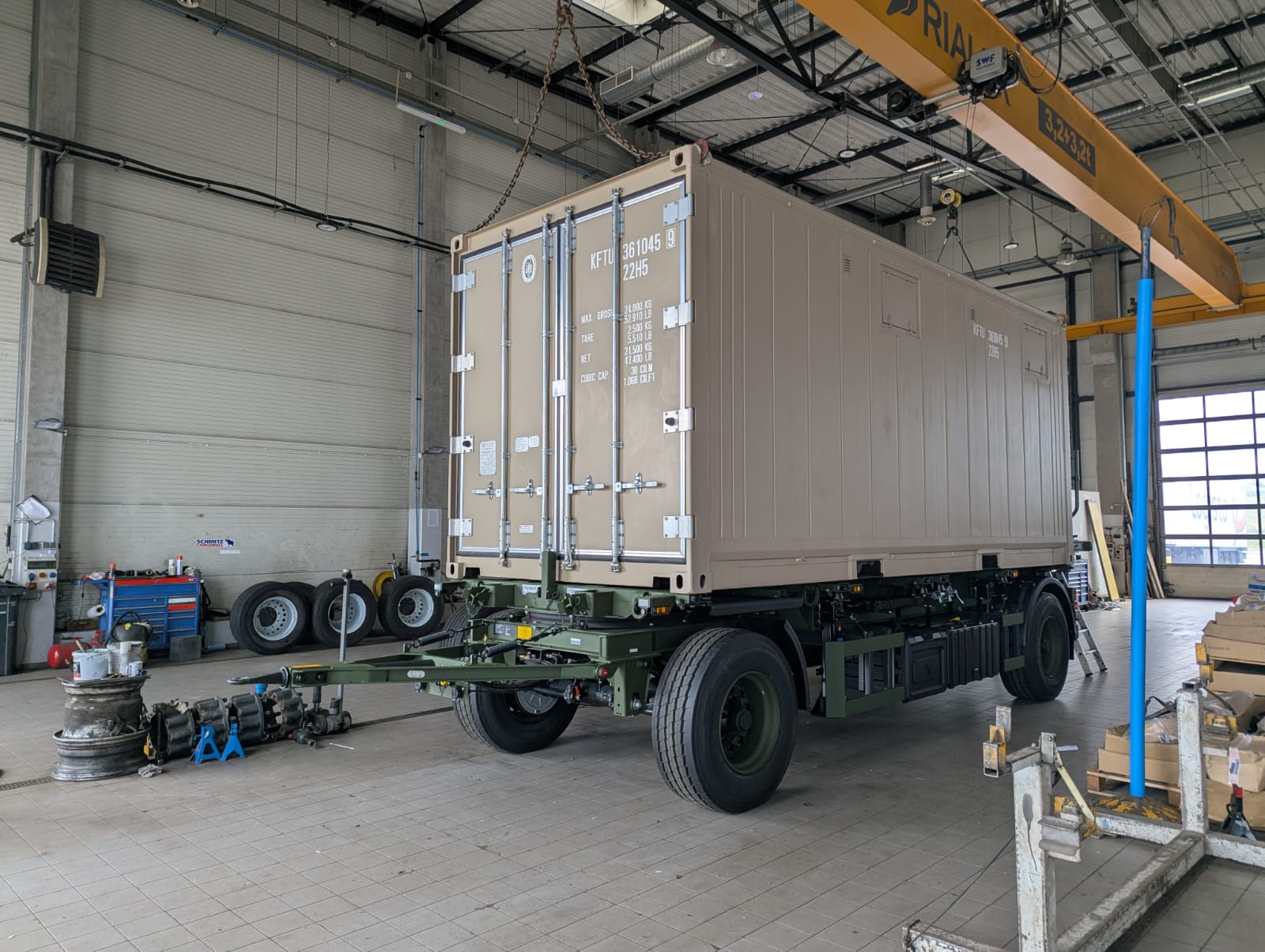 Read more about the article Izolowany kontener sanitarny 20′ od Schmitz Cargobull /EWT – Kärcher Futuretech GmbH
