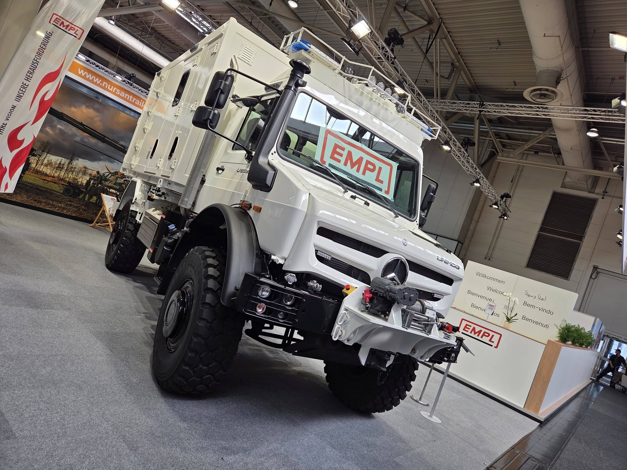 Read more about the article Na targach IAA 2026 w Hanowerze EMPL pokazał system wymiennych zabudów typu ambulans