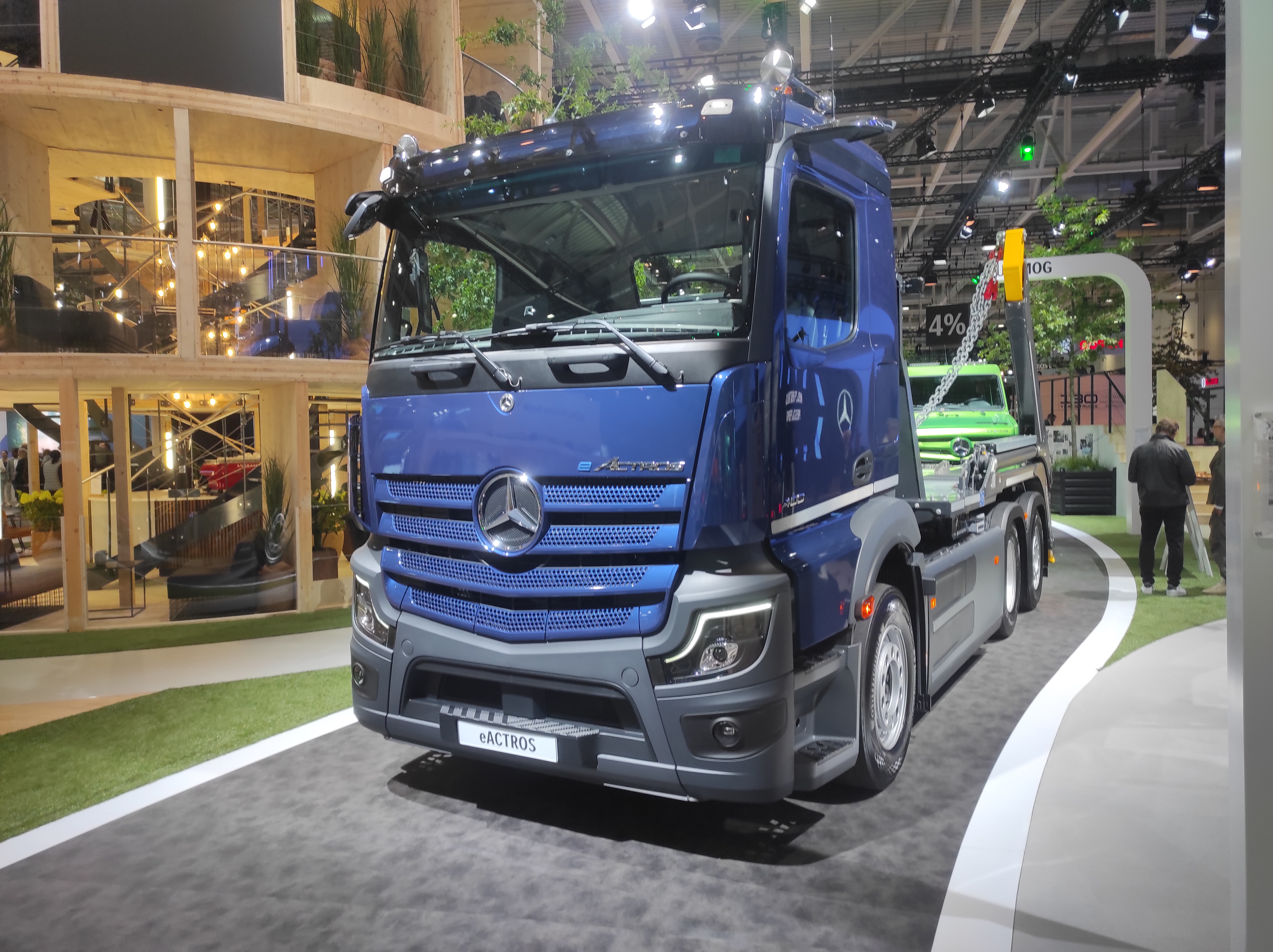 Read more about the article eActros 600: ponad 160 milionów kilometrów w eksploatacji u klientów w całej Europie