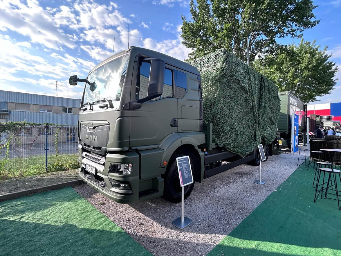 Read more about the article Wielton Defence prezentuje w Kielcach różnorodne rozwiązania